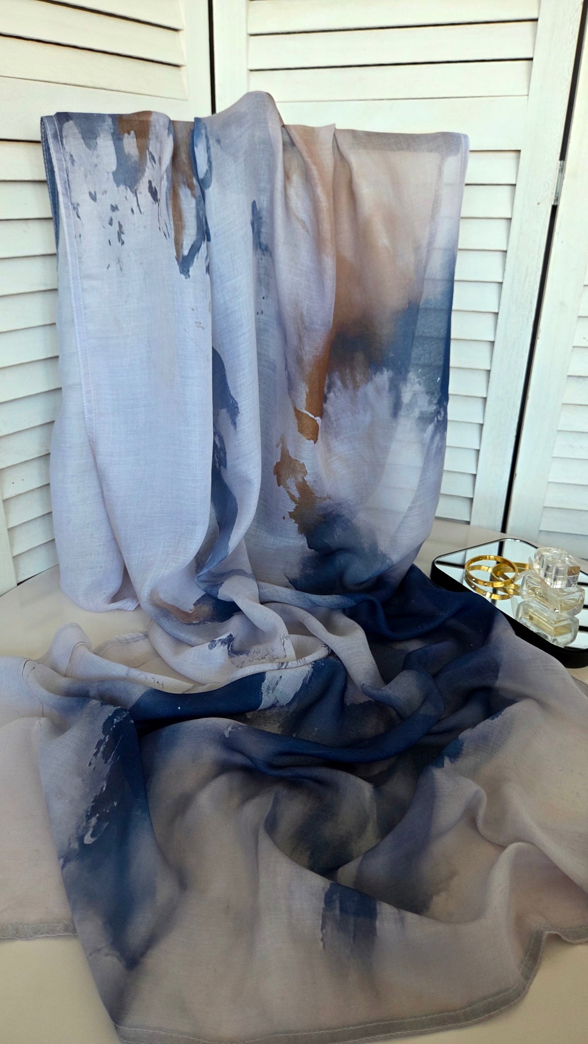 Boho hidžab s tie-dye uzorkom - plavi
